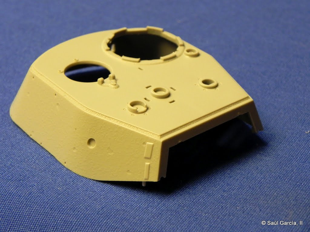 Trumpeter05588IS2SpruexTurret03.jpg