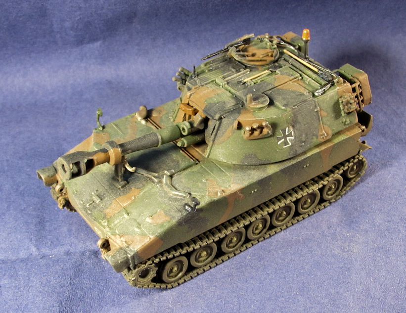 German_M-109G_Self_Propelled_Gun_III.jpg