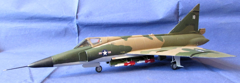 USAF_F_102_Delta_Dagger_SEA_I.JPG