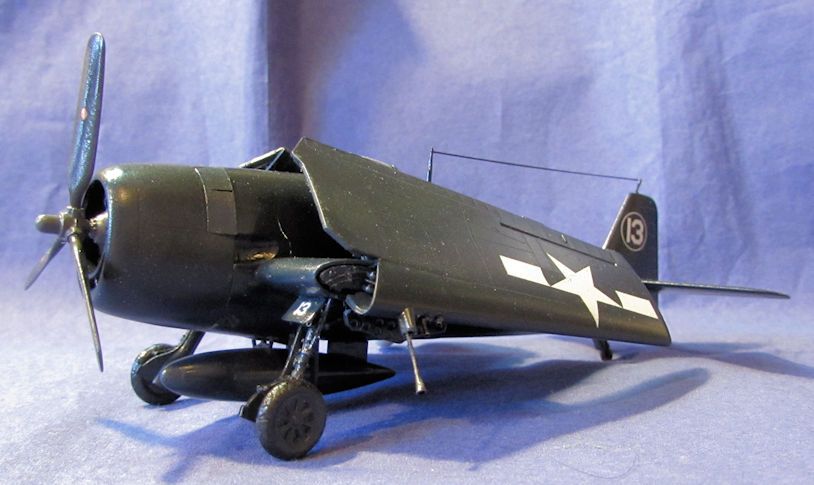 US_Navy_F-6F_5N_Hellcat_28CB29_FIXED_I.jpg